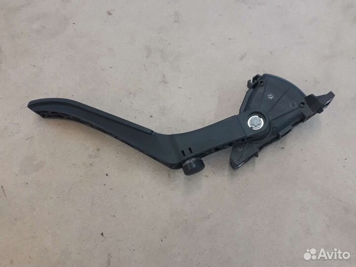 Педаль газа Volkswagen touareg gp 3.0tdi