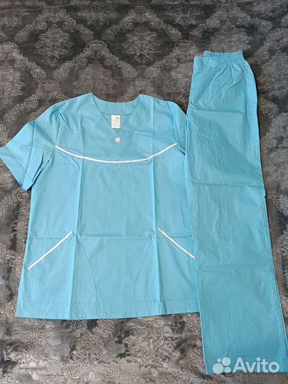 Медицинский костюм женский 46