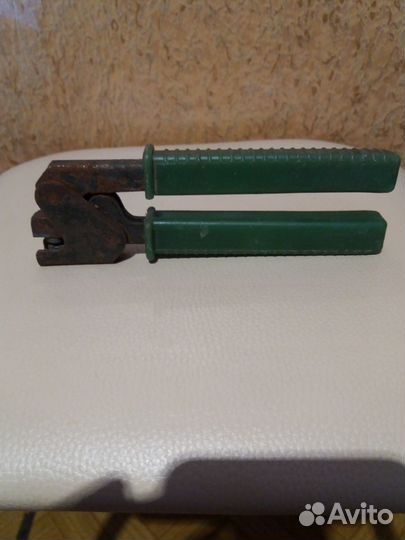 Пломбировщик