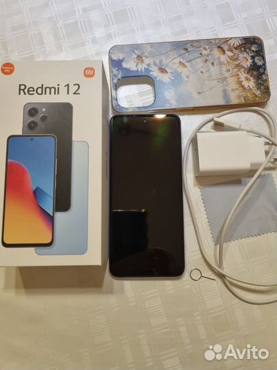 Xiaomi 12, 8/256 ГБ