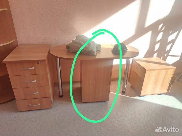 Мебель офисная б/у