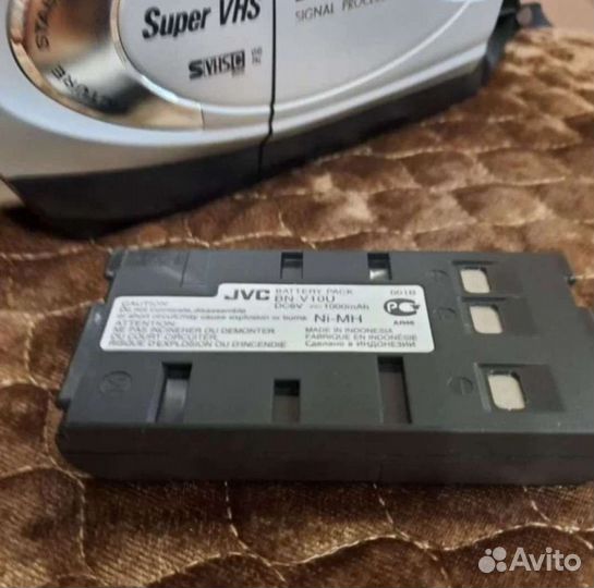 Видеокамера jvc