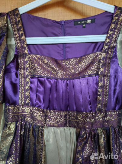 Платье в средневековом стиле