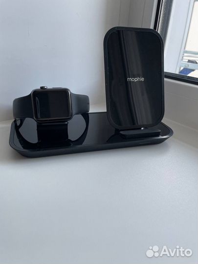 Беспроводное зарядное устройство Mophie 2 in 1