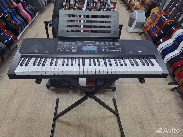 Синтезатор русифицированный со стойкой