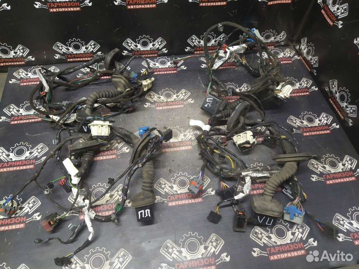 Проводка двери кадиллак срх SRX 1