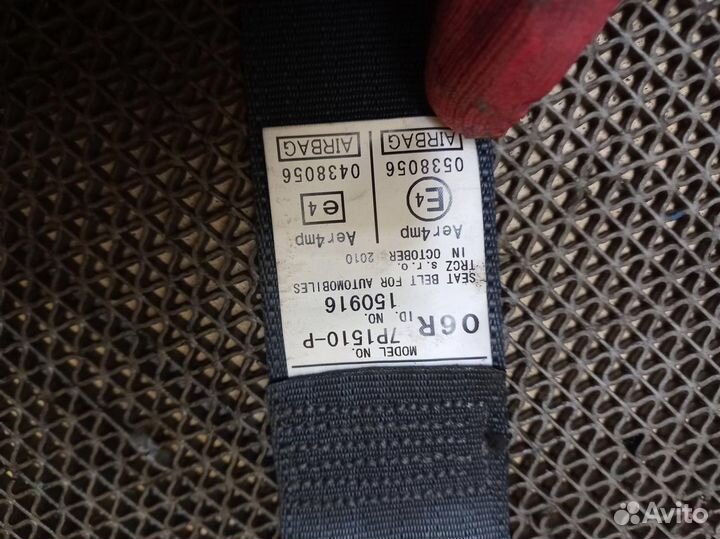 Ремень безопасности передний правый toyota avens