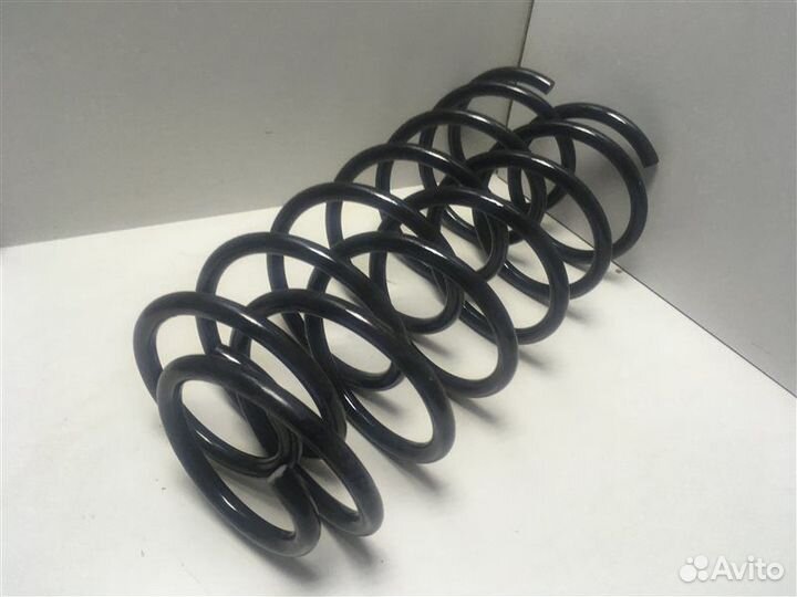 Пружина передняя Volkswagen Golf Iii/Vento