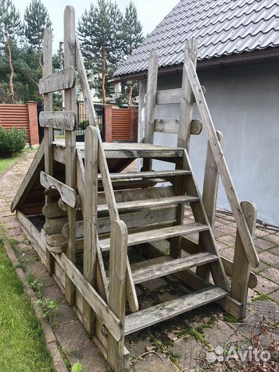 Деревянная горка