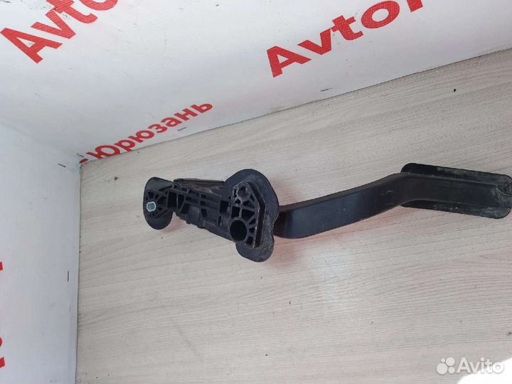 Педаль газа акселератор Mazda 6 GH