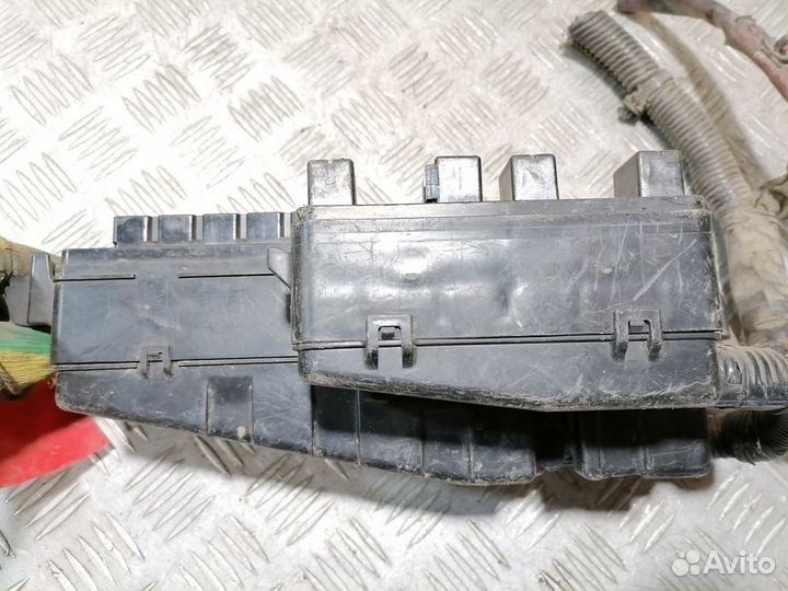 Блок предохранителей моторный Mazda Mpv LW лв