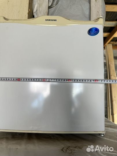 Холодильник маленький