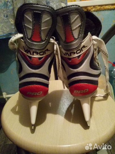 Хоккейные коньки детские bauer PRO