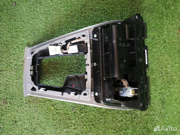 Консоль АКПП Bmw X3 E83 N52B25A 2008