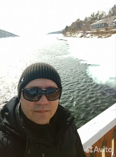 Трансфер на микроавтобусе на Байкал и по городу)