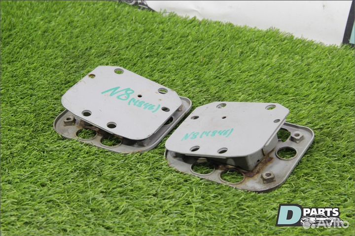 Крепление жесткости бампера Nissan 350Z Z33 VQ35HR