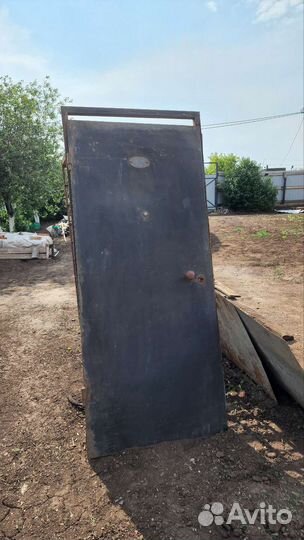 Металлическая дверь бу