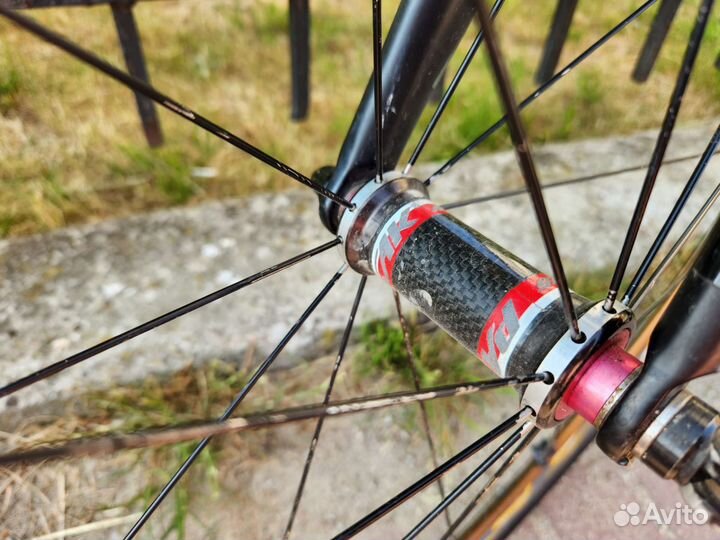 Шоссейный карбоновый велосипед Mekk