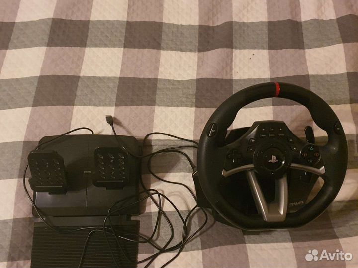 Игровой руль hori