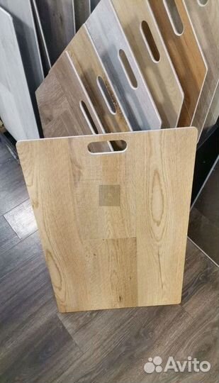 Кварцвиниловая плитка клеевая