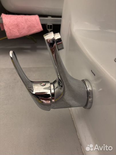 Раковина 55 на 45, вместе со смесителем