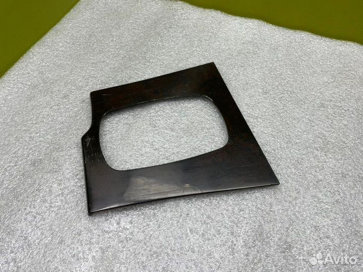 Накладка селектора Audi A8 4D2 ABZ 4.2I 1997