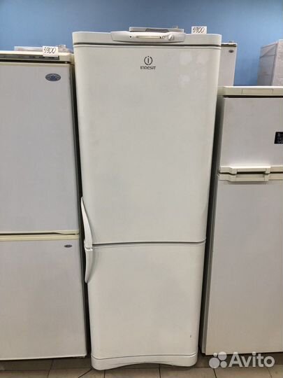 Холодильник Indesit