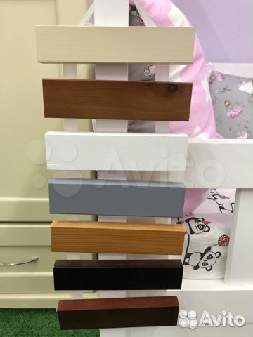 Кровать детская из массива