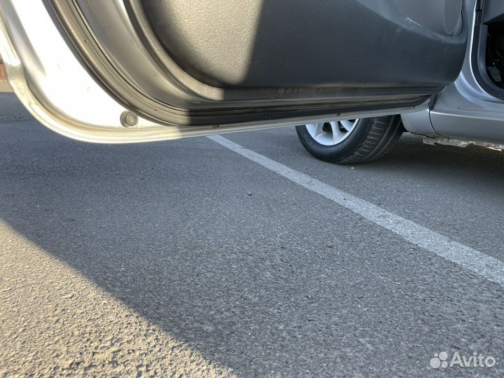 Toyota Yaris 1.3 МТ, 2000, 365 200 км