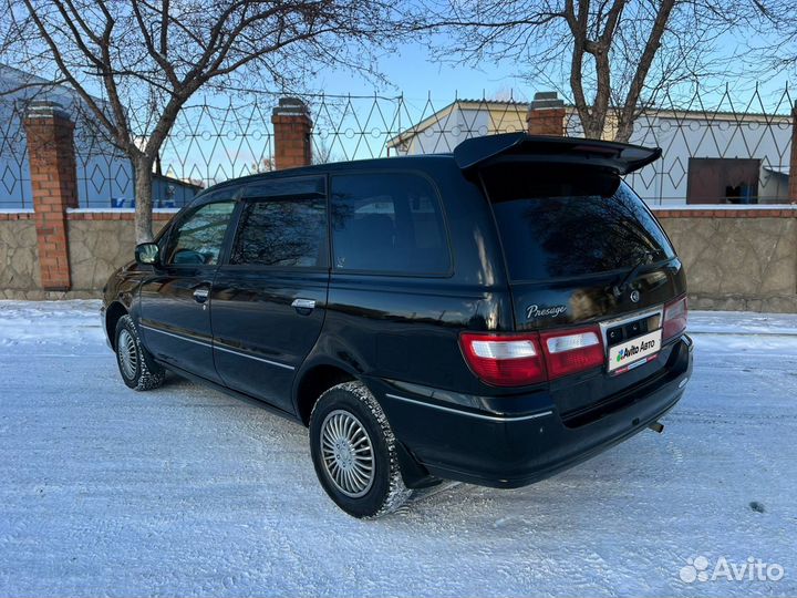 Nissan Presage 2.4 AT, 1999, 230 000 км