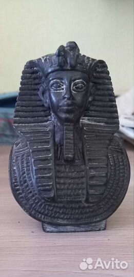 Бюст фараон Тутанхамон