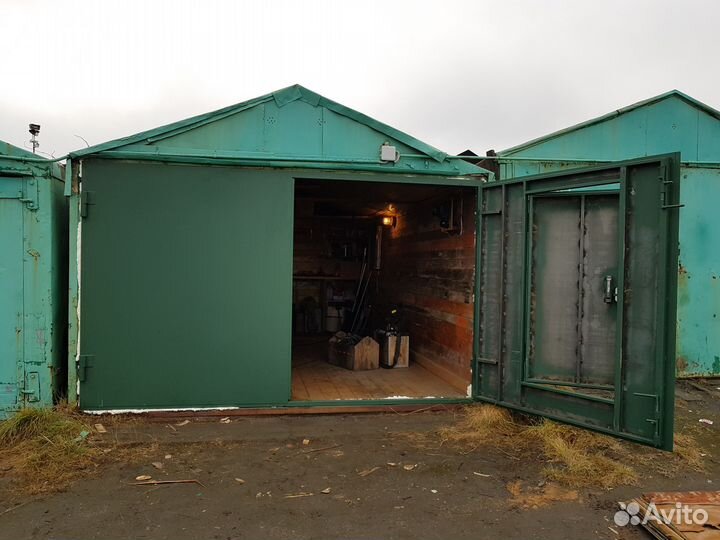 Ворота метал, распашные,калитка 70 см, замок+засов