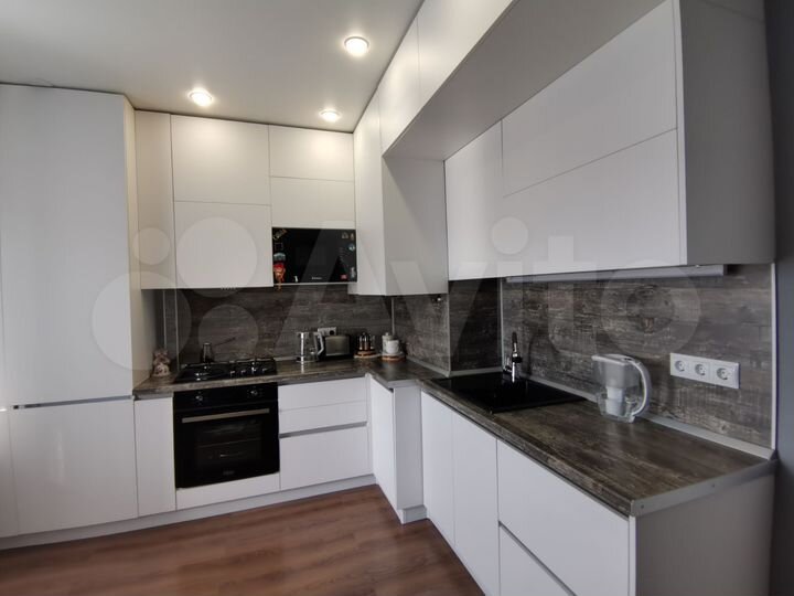 3-к. квартира, 91 м², 10/11 эт.