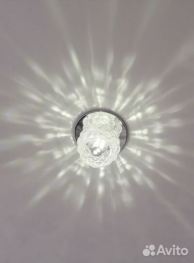 Светильник потолочный