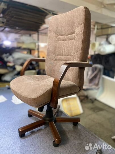 Компьютерное кресло