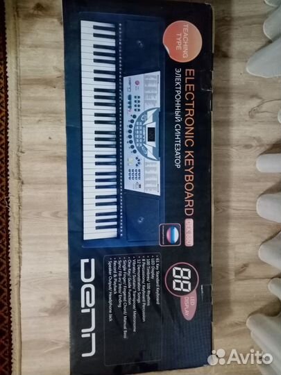 Синтезатор denn DEK880