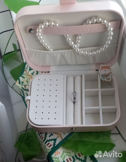 Шкатулка для украшений