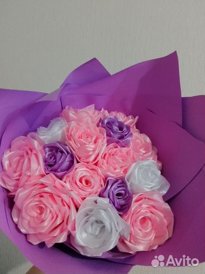 Букет из атласных роз