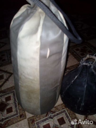 Мешок и груша для бокса