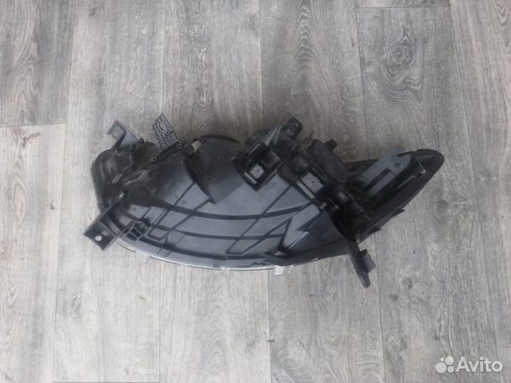 Фара правая №37 Renault Kaptur 2018