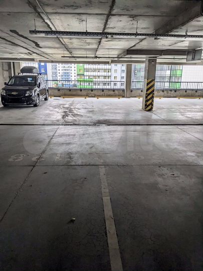 Машиноместо, 13 м²