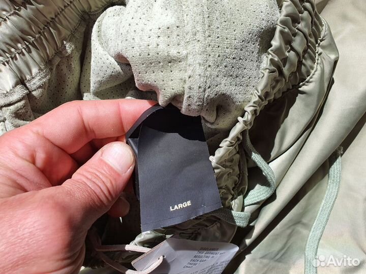 Шорты Fear Of God FOG Essentials зеленые L