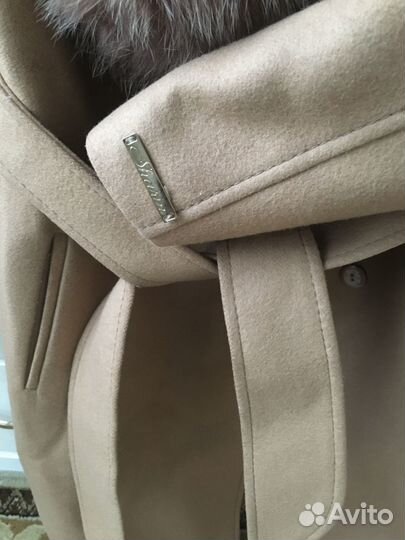 Пальто женское из кашемира с мехом