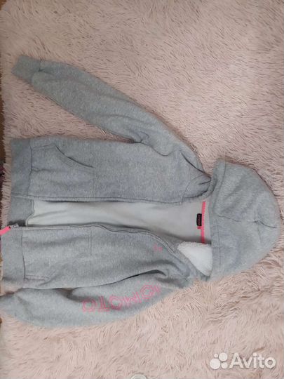 Кофта теплая для девочки 8-9 лет