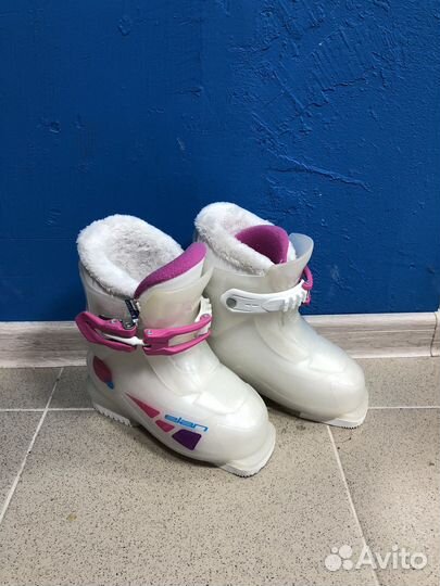 Горнолыжные ботинки детские