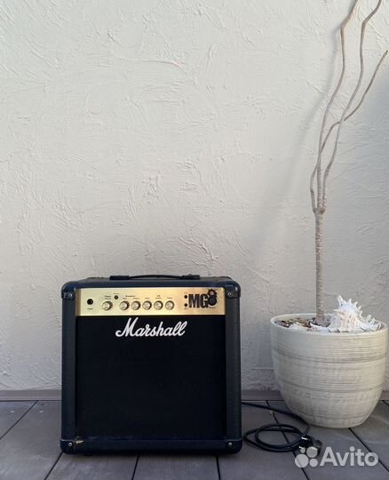 Комбоусилитель marshall mg15