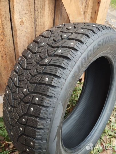 Bridgestone Blizzak Spike-02 16/55 R16