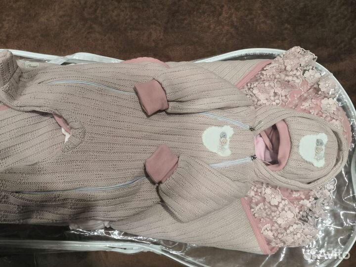 Комплект на выписку зимний для девочки. Конверт