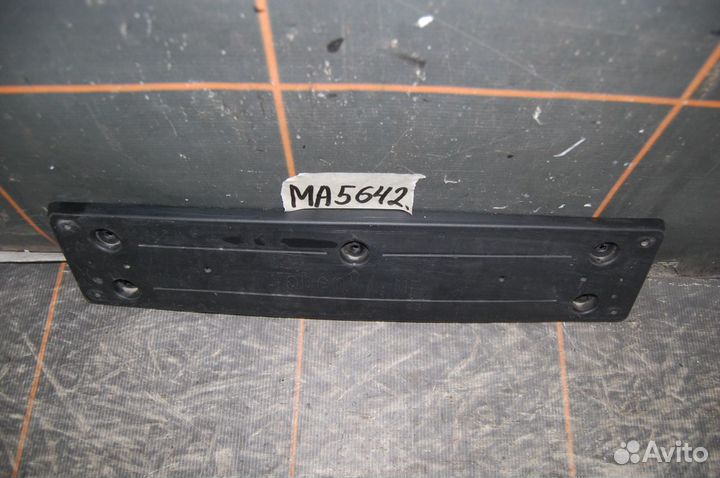 Площадка номерного знака - BMW 1 F20