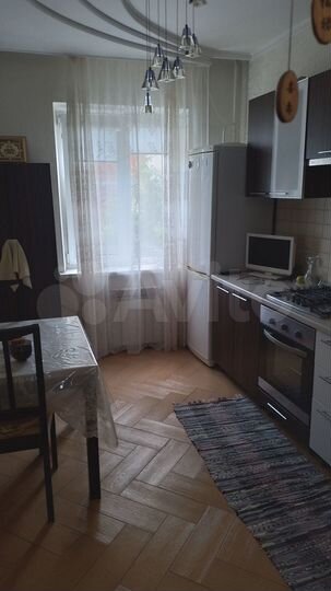 2-к. квартира, 60 м², 3/9 эт.